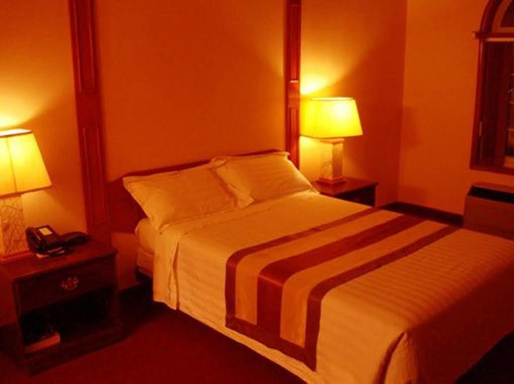 Grewals Inn And Suites Ниагарски водопад Екстериор снимка